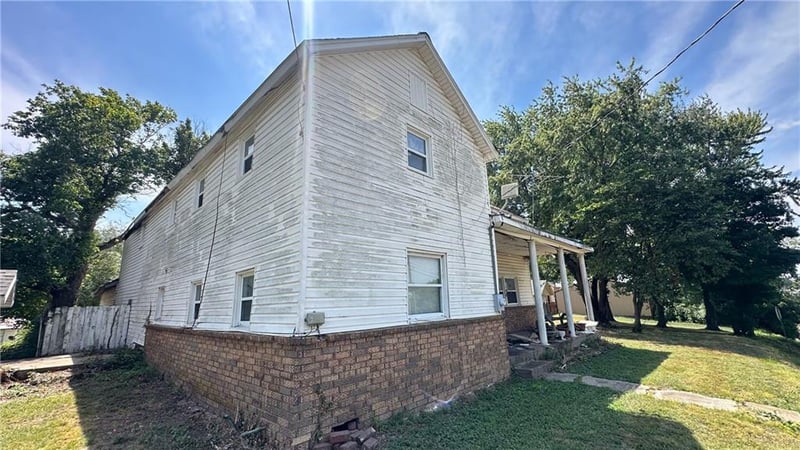 203 County Rd, Monett, MO 65708