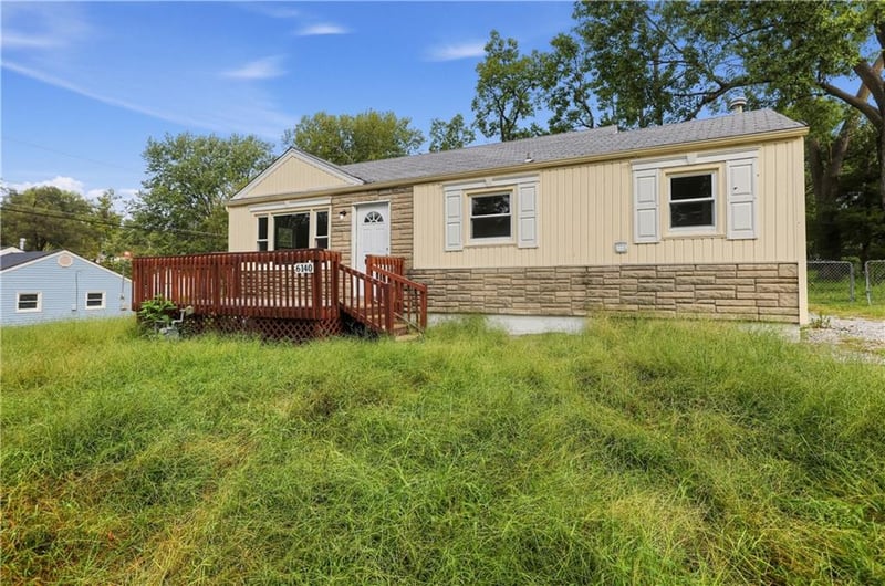 6140 Sloan Ave, Kansas City, KS 66104