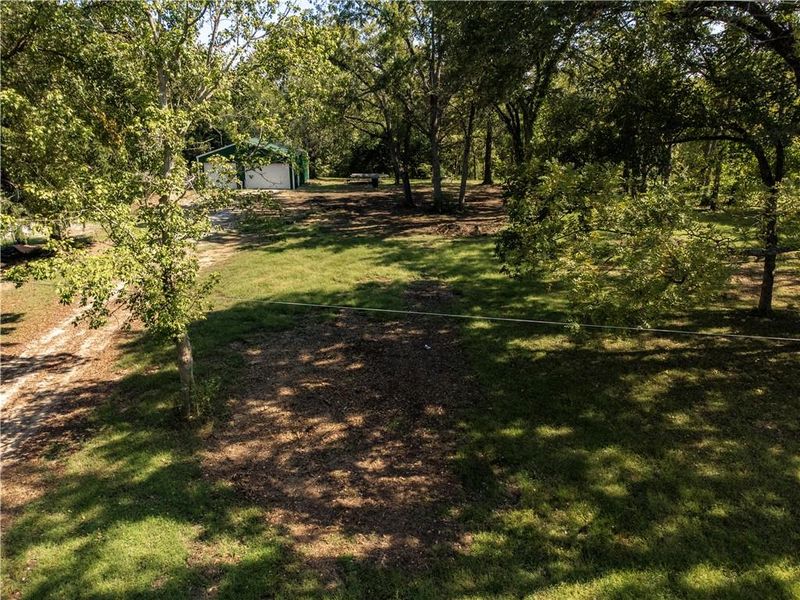 8423 S Russell Rd, Oak Grove, MO 64075