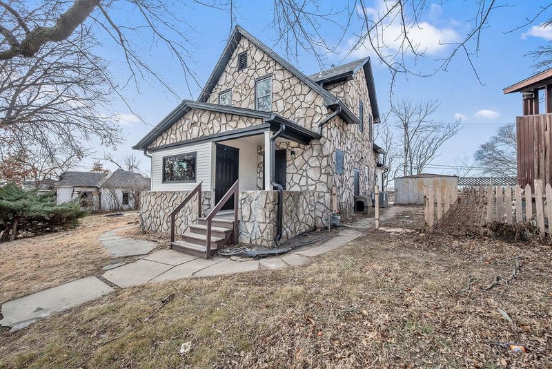 108 S 17th St, Kansas City, KS 66102