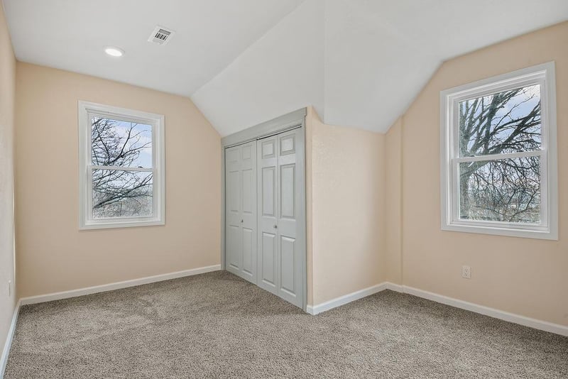 108 S 17th St, Kansas City, KS 66102