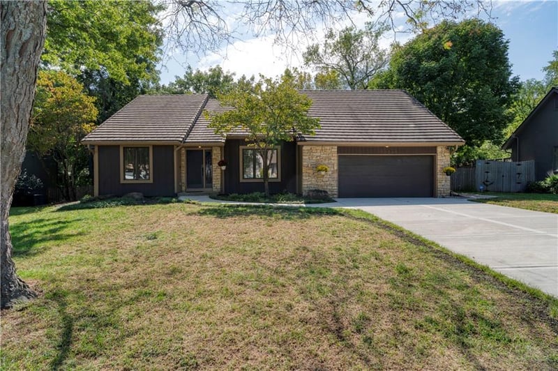 11269 Hadley St, Overland Park, KS 66210