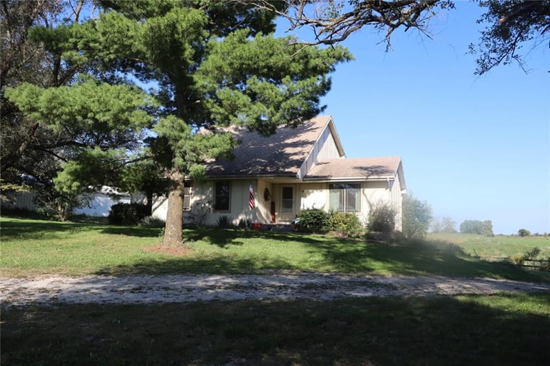 Fry Rd, Edgerton, MO 64444