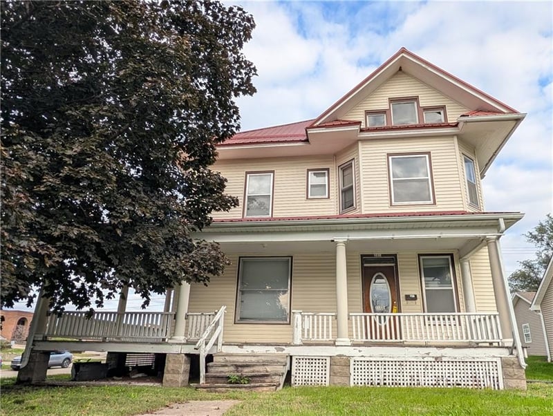 201 S Buchanan St, Maryville, MO 64468