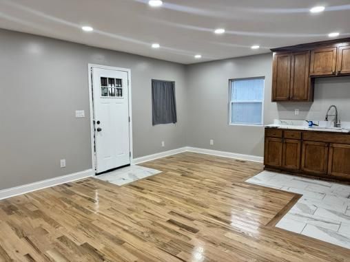 5413 E 29 St, Kansas City, MO 64128