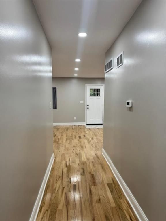 5413 E 29 St, Kansas City, MO 64128