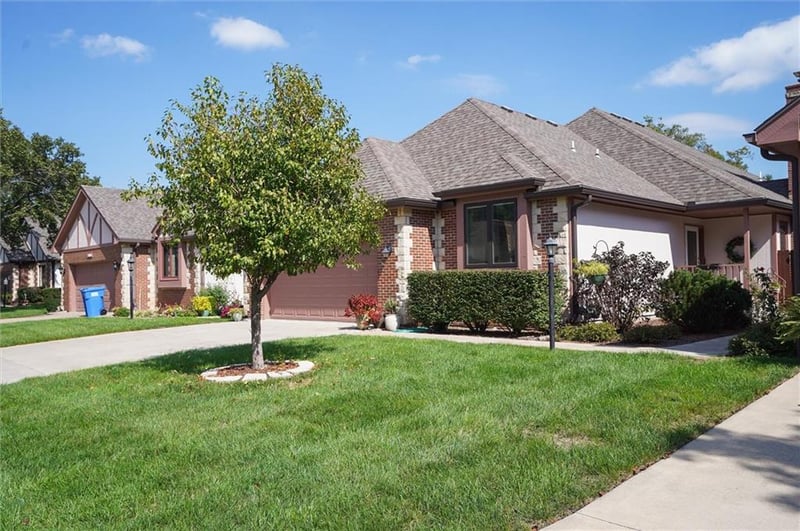 2422 SW Brookhaven Ln #23, Topeka, KS 66614