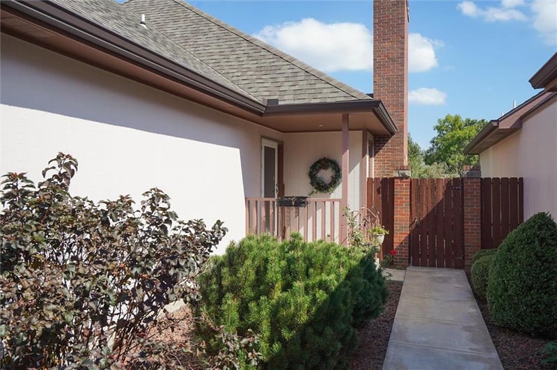 2422 SW Brookhaven Ln #23, Topeka, KS 66614