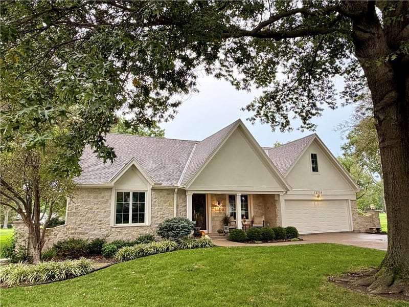 12710 Pembroke Ln, Leawood, KS 66209