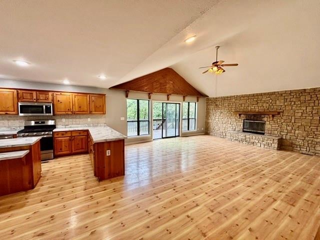 10132 Hickory Rd, Ozawkie, KS 66070