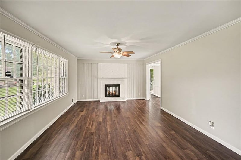 6005 Laurel Ave, Raytown, MO 64133