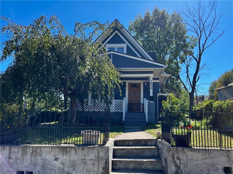 3609 Anderson Ave, Kansas City, MO 64153