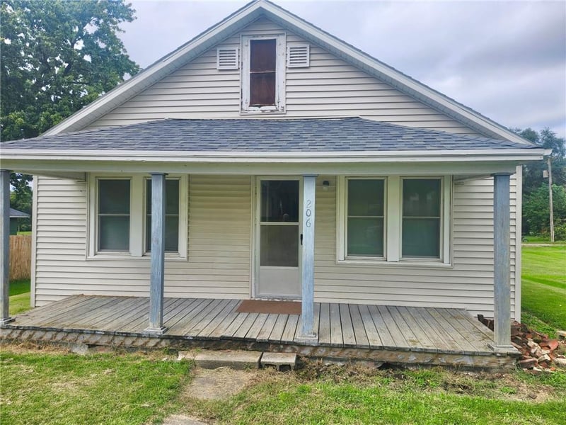 206 Pine St, Ridgeway, MO 64481