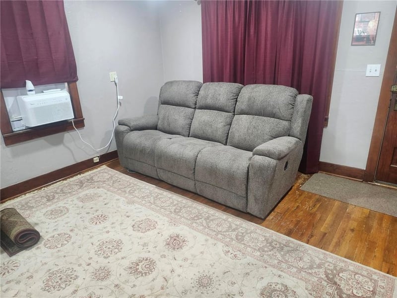206 Pine St, Ridgeway, MO 64481