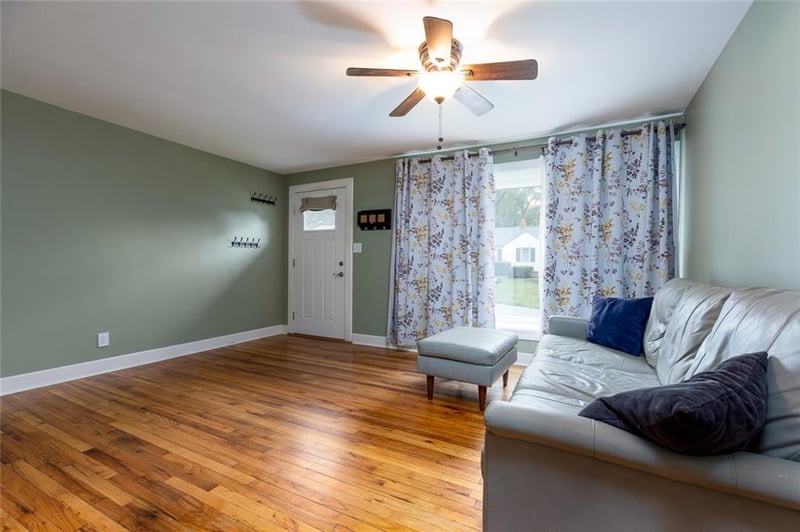 512 NE 43 Ter, Kansas City, MO 64116