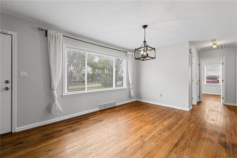 11804 Lawndale Ave, Kansas City, MO 64137