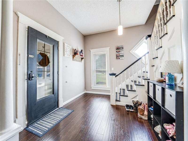 113 N Bradley St, Caney, KS 67337