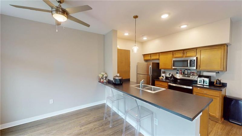 2355 E 27th St, Kansas City, MO 64109