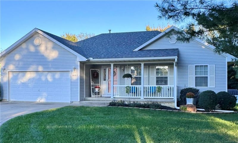 1402 Sam Den Cir, Cameron, MO 64429