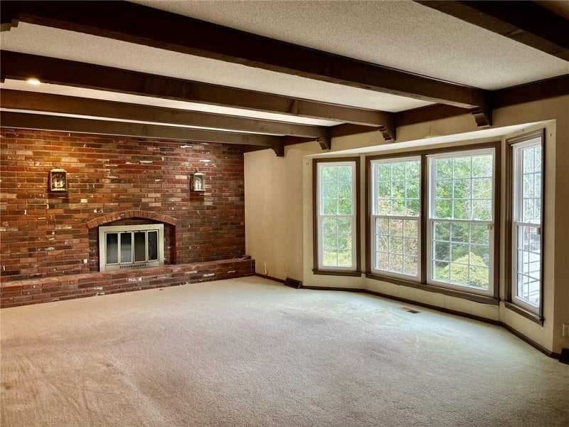 33 Rd Street S St S, Independence, MO 64055