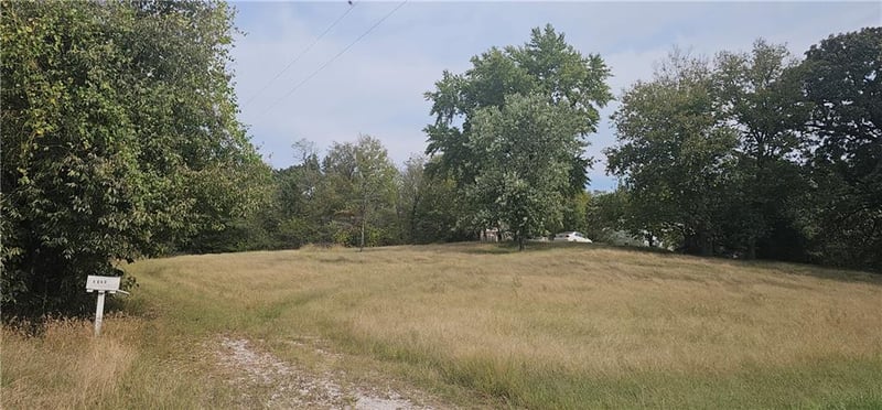 5839 Gillen Rd, Odessa, MO 64076