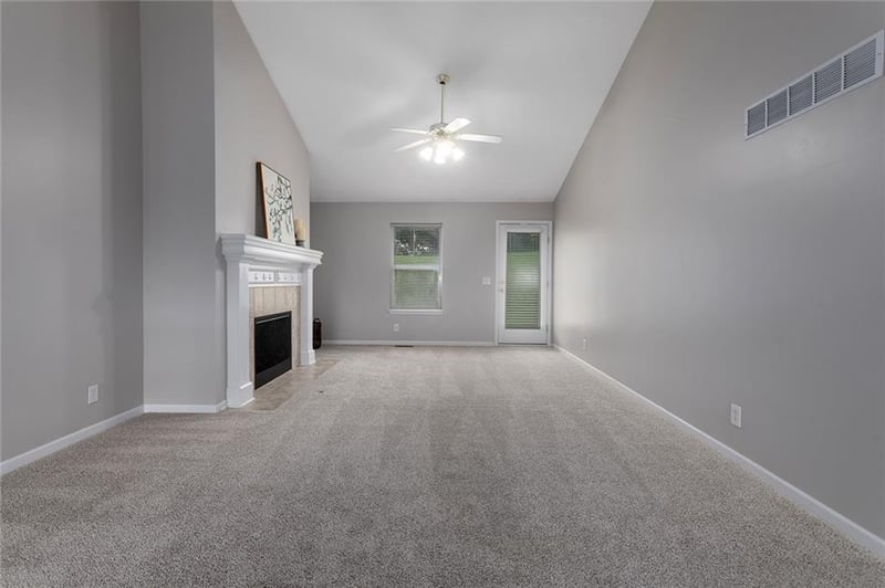 625 Midjay Dr, Liberty, MO 64068