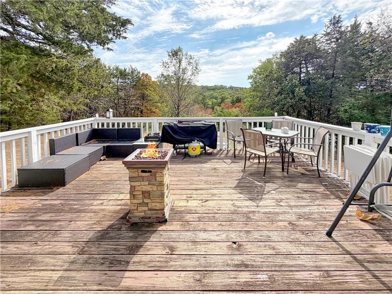 17308 Mockingbird Rd, Warsaw, MO 65355
