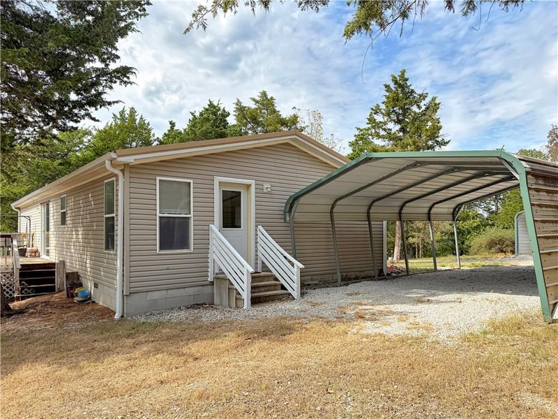 17308 Mockingbird Rd, Warsaw, MO 65355