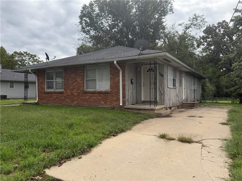 1206 Hogan St, Chillicothe, MO 64601