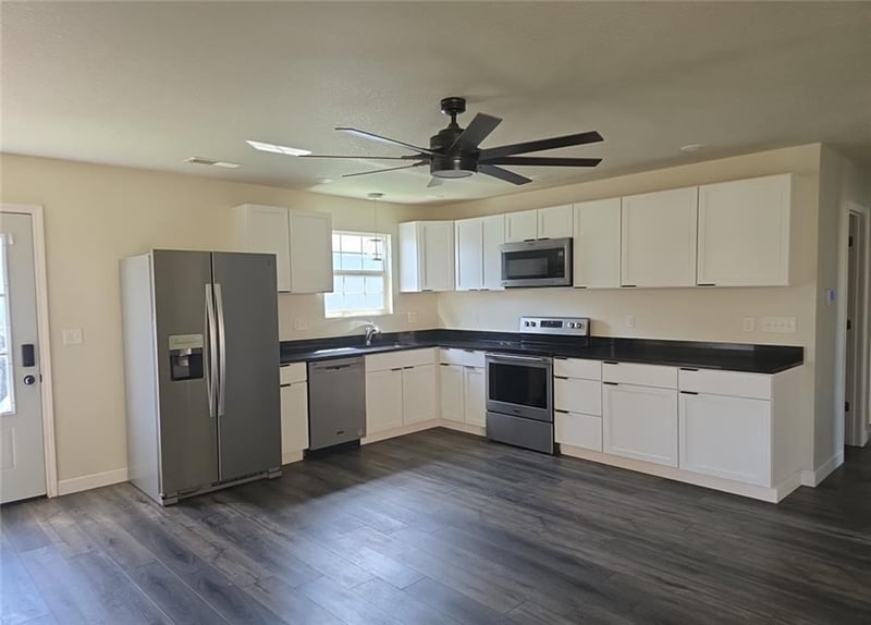 1720 Elderberry Ln, Ottawa, KS 66067