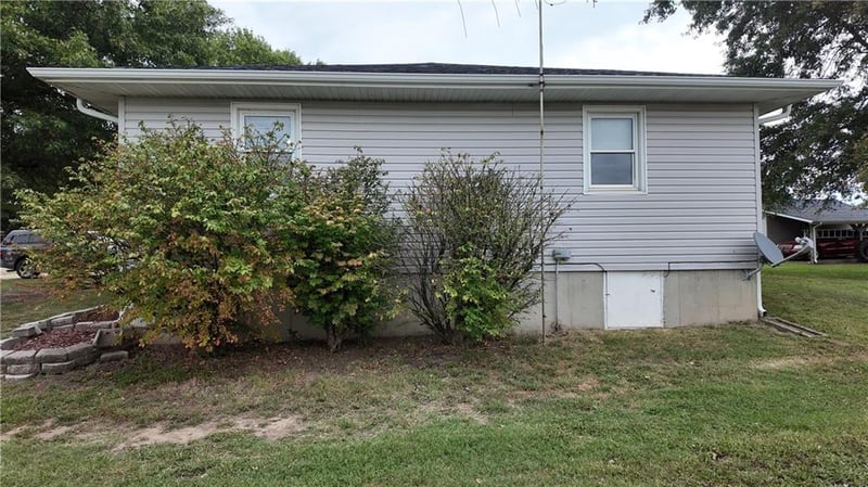 Crawford Ln, Preston, MO 65732