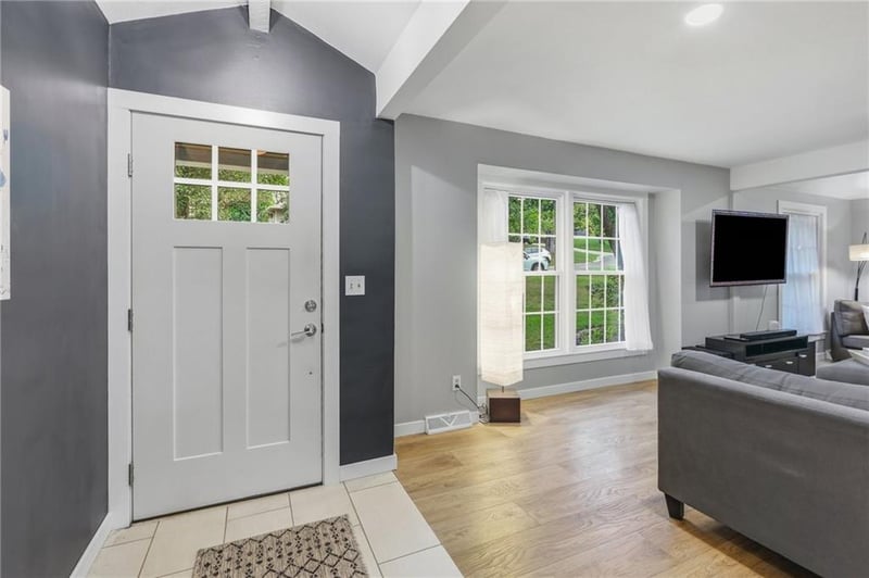 7209 W 54th St, Overland Park, KS 66202