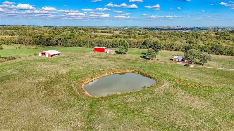 755 NW 800th St, Centerview, MO 64019
