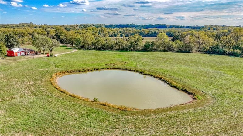 755 NW 800th St, Centerview, MO 64019