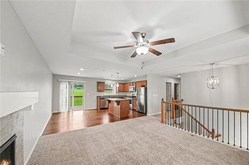 200 Elissa Dr, Raymore, MO 64083