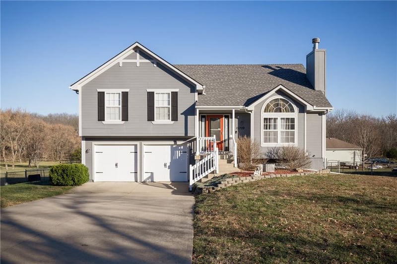 15709 Terry Ave, Belton, MO 64012