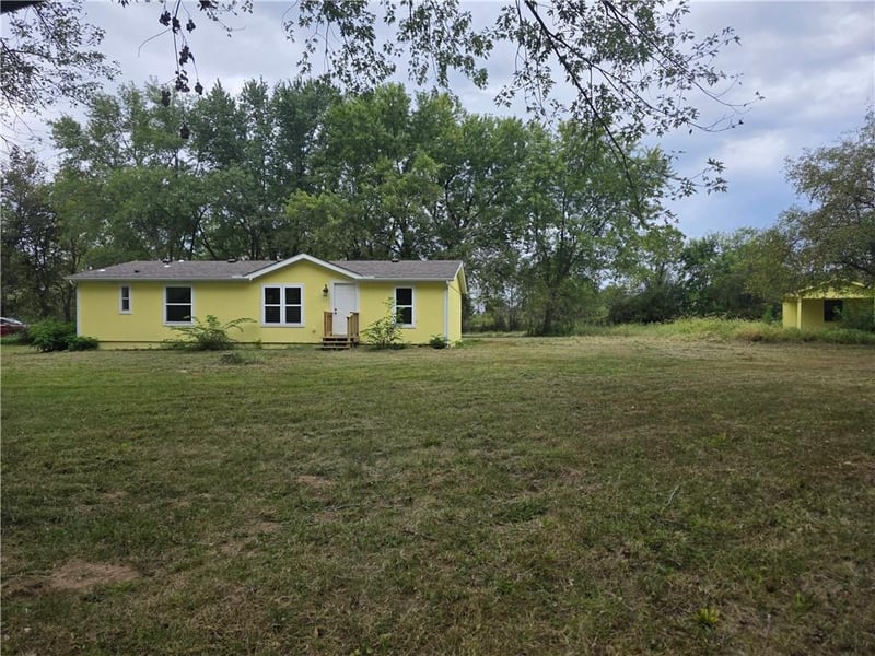 321 NW 1551st Rd, Holden, MO 64040