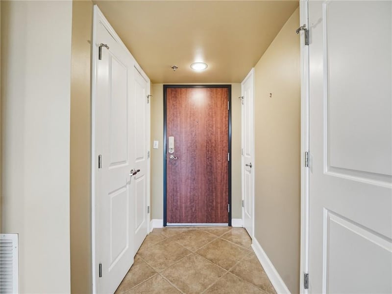 600 E Admiral Blvd #805, Kansas City, MO 64106
