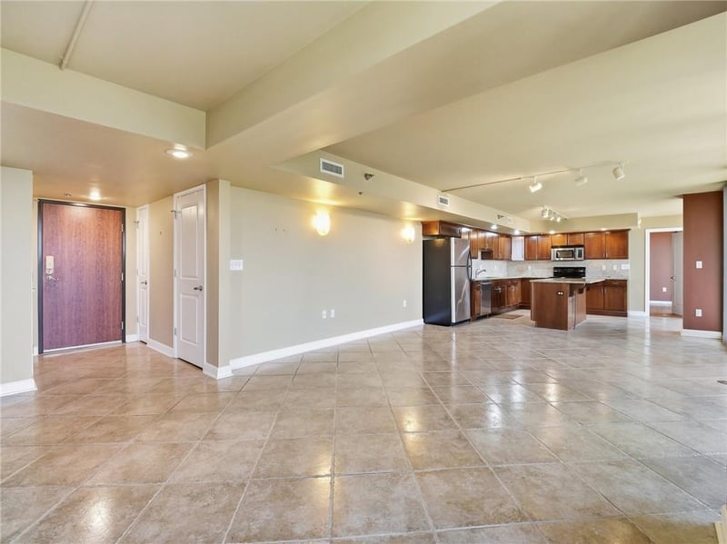 600 E Admiral Blvd #805, Kansas City, MO 64106