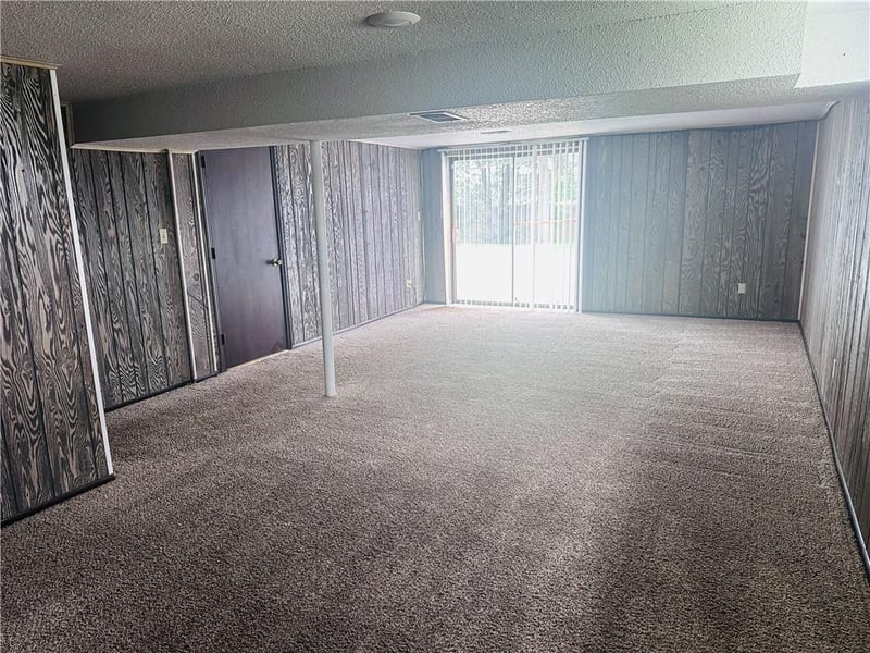 2504 SW Jackson St, Blue Springs, MO 64015