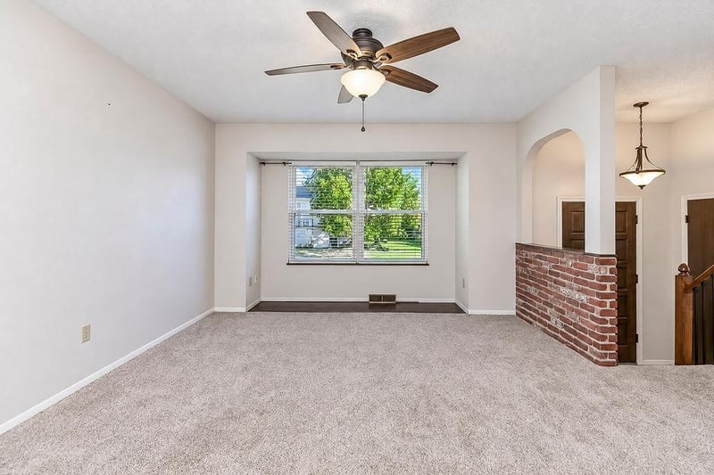 20213 E 16th St N, Independence, MO 64056