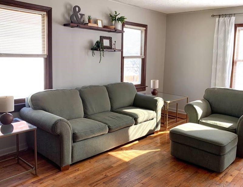 2734 S 8th St, Kansas City, KS 66103