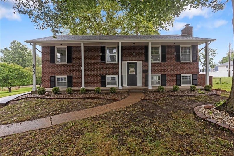 4723 E 138th Ter, Grandview, MO 64030