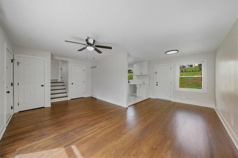 3912 E 47th Ter, Kansas City, MO 64130