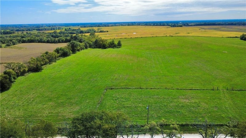270 NE 50th St, Trenton, MO 64683