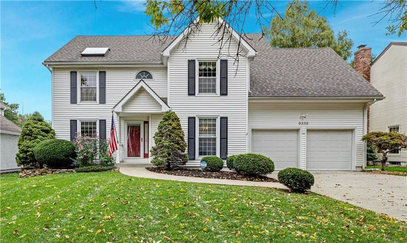 9339 Hall Dr, Lenexa, KS 66219