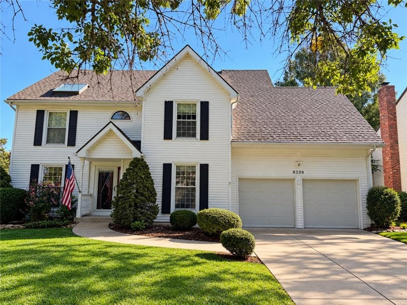 9339 Hall Dr, Lenexa, KS 66219