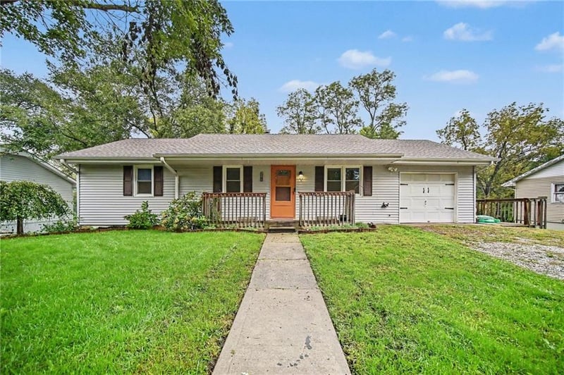 206 Vine St, Platte City, MO 64079