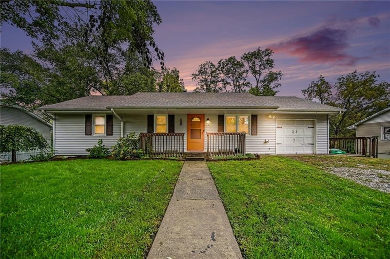 206 Vine St, Platte City, MO 64079