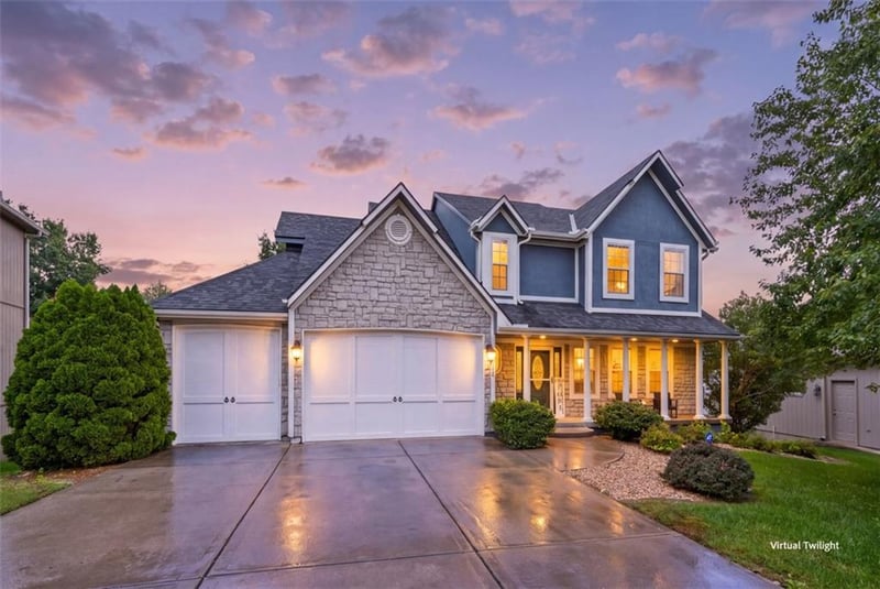 917 Paw Paw Ln, Liberty, MO 64068